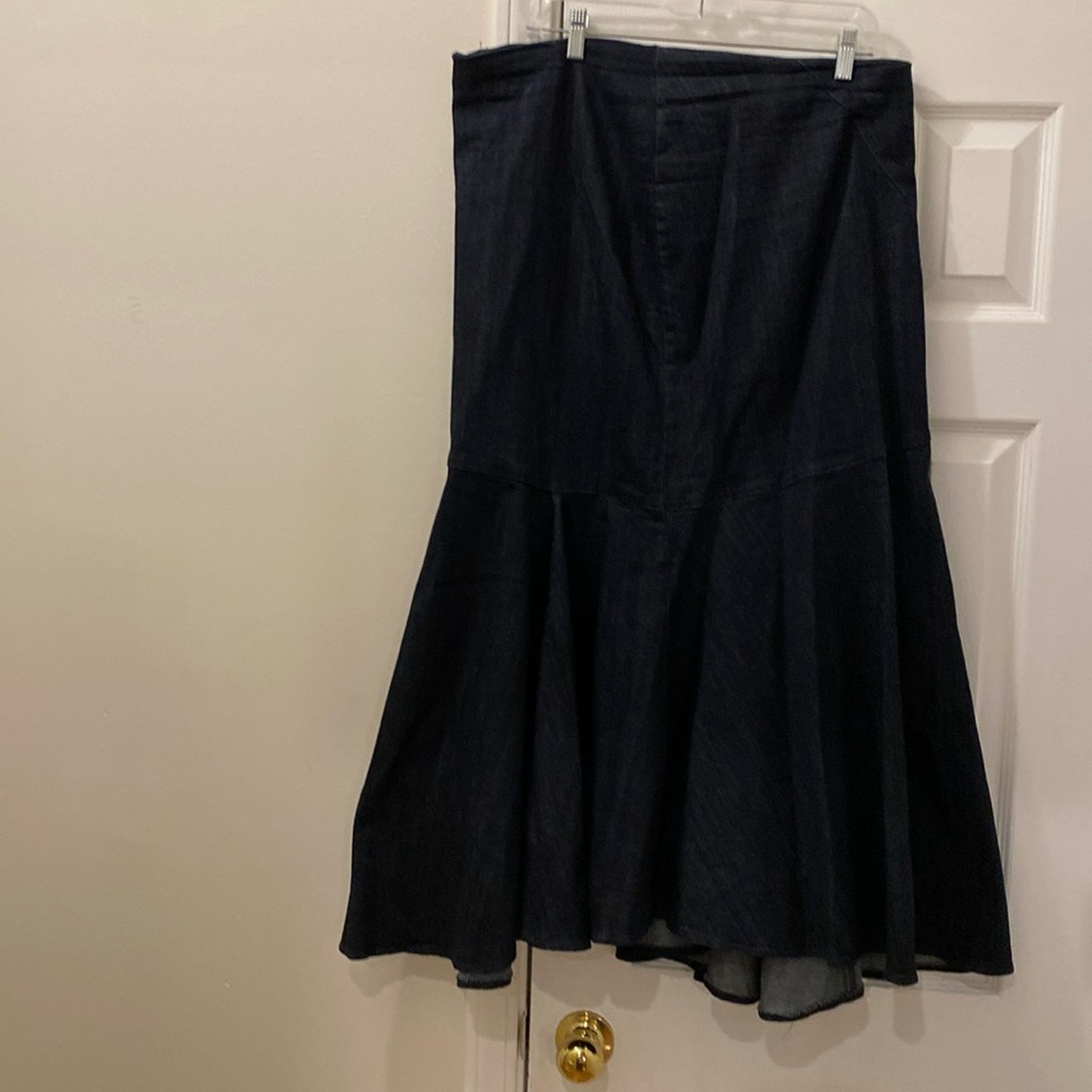 Dark blue jean flare bottom skirt with zipper in the back